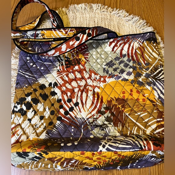 Vera Bradley Tote Bag - Picture 3 of 4